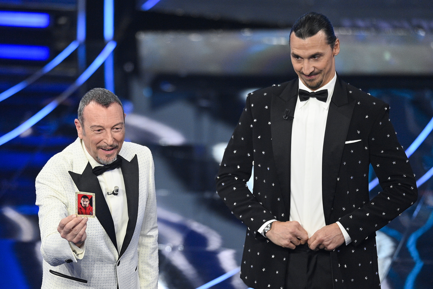 Sanremo, Ibrahimovic ospite a sorpresa: il siparietto con Amadeus