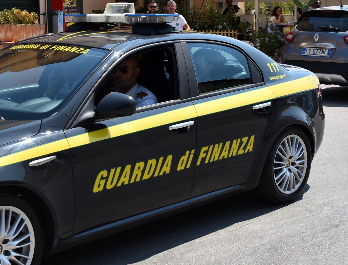 Camorra, confiscati 30mln a imprenditore vicino a clan Belforte nel Casertano