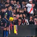 Calcio, tifoso molesta Ocampos. Il Siviglia: “Atto osceno e inappropriato”