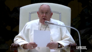 Papa Francesco: “Ci vuole la pace, la guerra è sempre è una sconfitta”