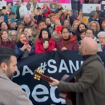 Sanremo, i Negramaro improvvisano un concerto sul lungomare