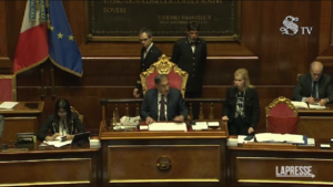 Liliana Segre criticata da Elena Basile, la solidarietà di La Russa