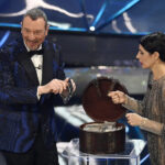 Gli ascolti della seconda serata: share al 60,1%, in calo rispetto alla prima