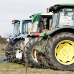 Agricoltori, trattori arrivati all’alba a Sanremo