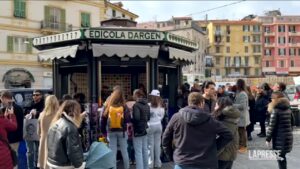 Sanremo, Dargen: “Cessate fuoco sia di tutti, Italia usi diplomazia”