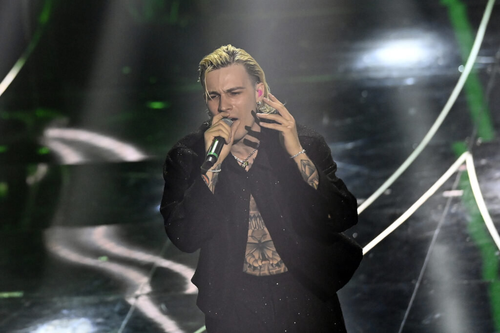 Galleria foto 'Sanremo 2024, le foto della terza serata' - foto 3