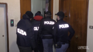 Migranti, blitz a Cosenza: 5 arresti e 10 indagati