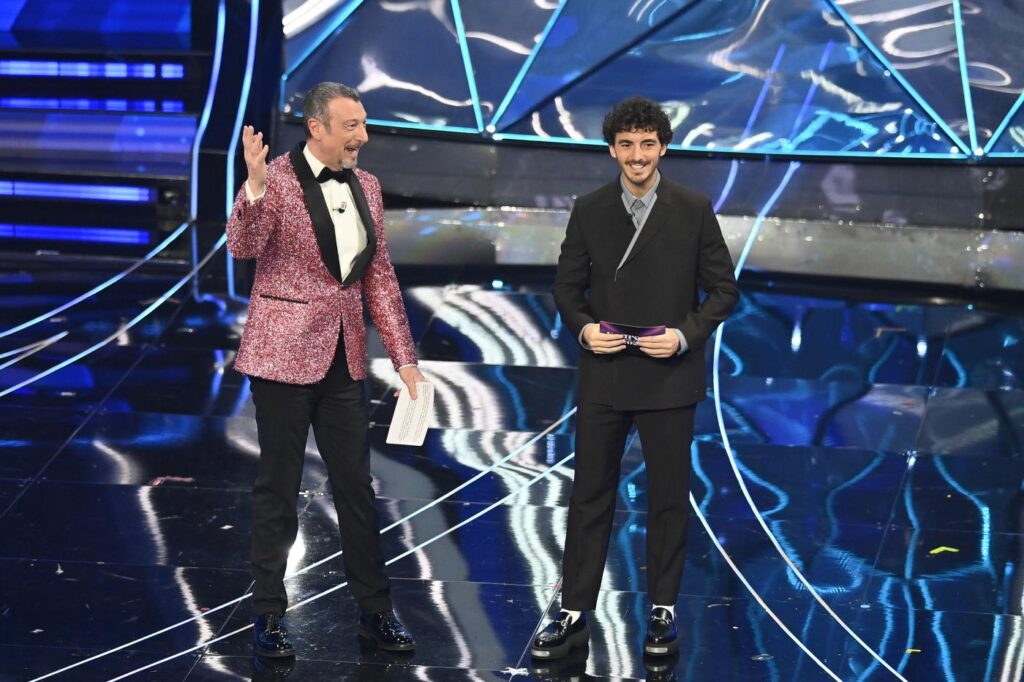 Galleria foto 'Sanremo 2024, le foto della quarta serata' - foto 18