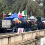Sanremo, arrivati al presidio 50 agricoltori da Alessandria e Asti
