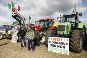 Agricoltori, fonti FdI: “Emendamento posticipa obbligo assicurazione mezzi”