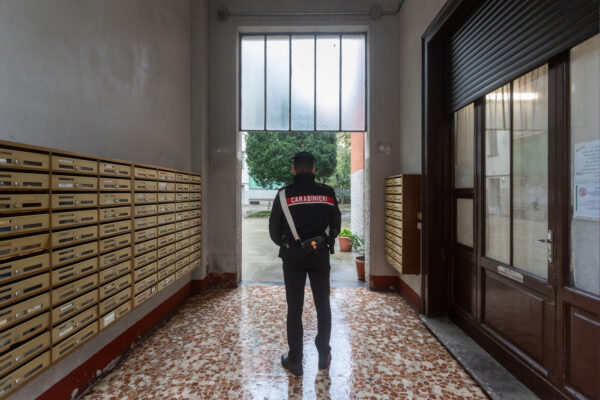 Rilievi dei Carabinieri presso l’abitazione di Marta di Nardo in Via Pietro Da Cortona