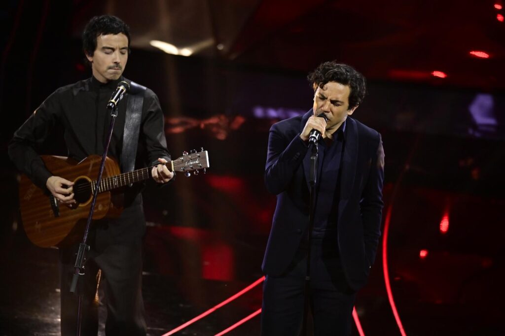 Galleria foto 'Sanremo 2024, le foto della finale' - foto 22