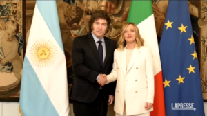 Meloni riceve Milei a Palazzo Chigi: “Rafforzare relazioni bilaterali”