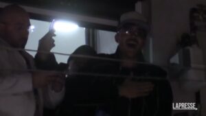 Napoli, i fan di Geolier: “Per noi è come il quarto scudetto”