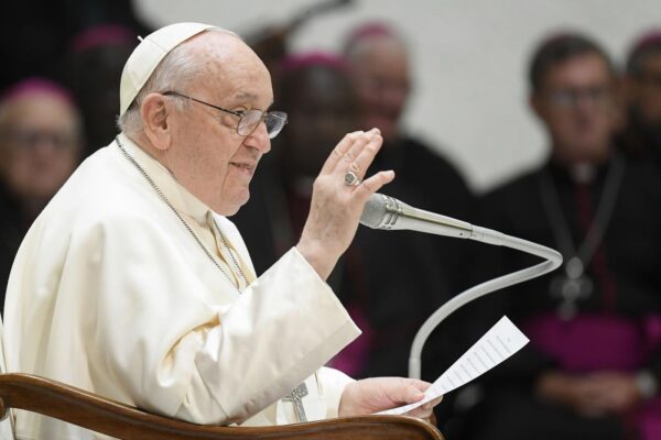Papa Francesco durante l\'Udienza Generale del mercoledì