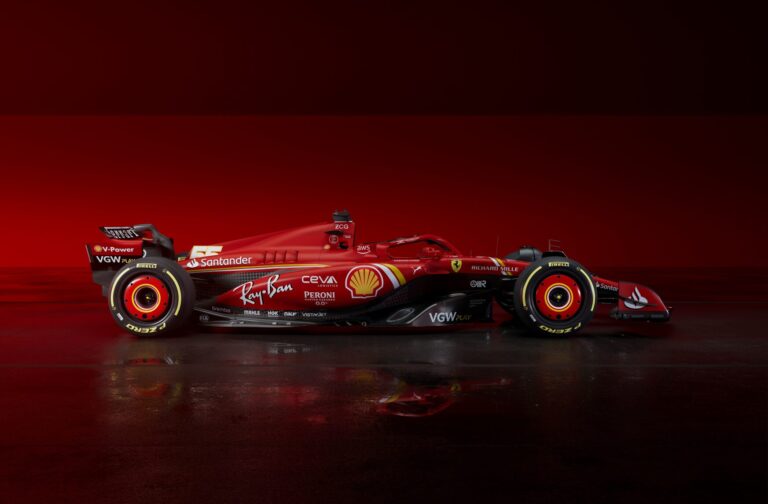 La Ferrari presenta la nuova monoposto: le foto della SF-24