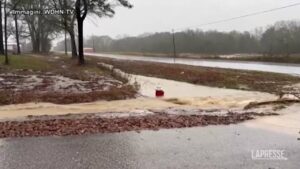 Usa, inondazioni in Alabama: strade come fiumi in piena