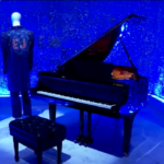 Usa, Elton John mette all’asta oggetti della sua casa di Atlanta