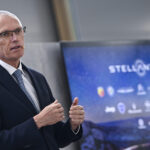 Stellantis, risultati record nel 2023: l’utile netto è salito a 18,6 miliardi di euro