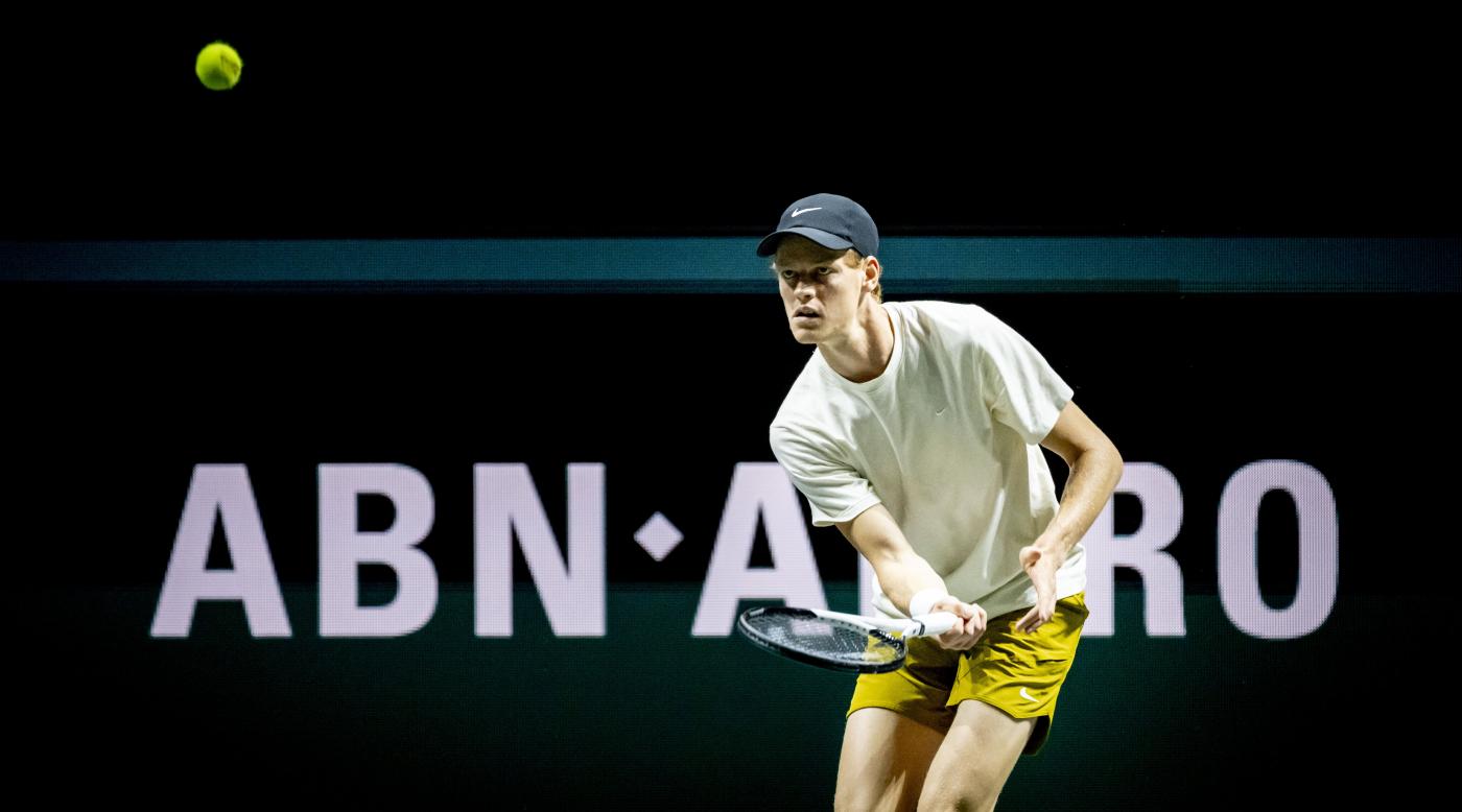 Tennis, Atp Rotterdam: Sinner batte Monfils e vola ai quarti Tennis, Atp Rotterdam: Sinner batte Monfils e vola ai quarti