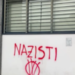 Torino, ‘nazisti’ e ‘traditori dei lavoratori’: No Vax imbrattano sede CGIL