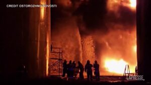 Ucraina, drone su regione russa Kursk: a fuoco deposito petrolifero