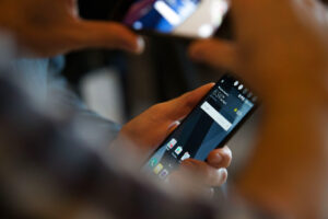 Intercettazioni, emendamento relatore: “Su sequestro smartphone decide gip e non pm”