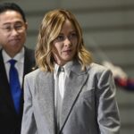 Crollo Firenze, Meloni: “Cordoglio per vittime, seguo l’evoluzione”
