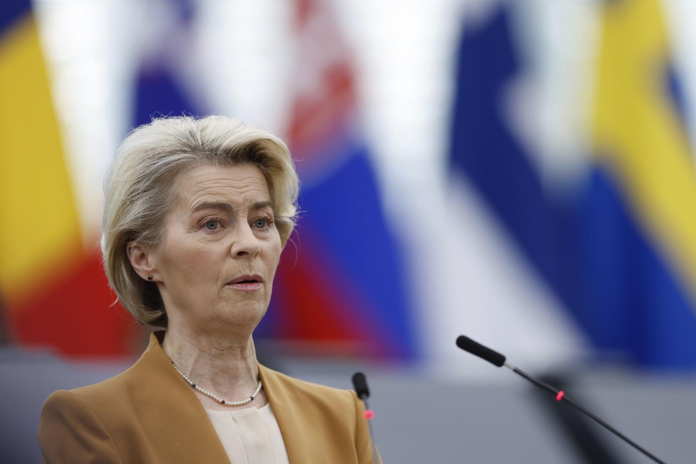 Navalny, von der Leyen: “Sua morte ci ricorda chi è Putin”