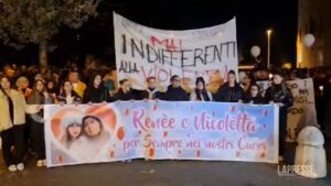 Cisterna di Latina, la fiaccolata in ricordo di Renée e Nicoletta