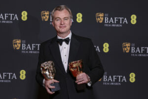 Cinema, 7 premi Bafta per ‘Oppenheimer’ di Christopher Nolan