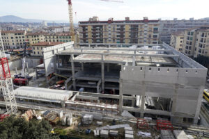Firenze - Incidente sul lavoro nel cantiere del nuovo centro commerciale Esselunga