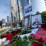 Navalny, ass. Annaviva a Piantedosi: “Identificati per un fiore”