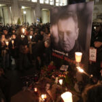 Navalny, centinaia di persone a fiaccolata in Campidoglio: Lega contestata