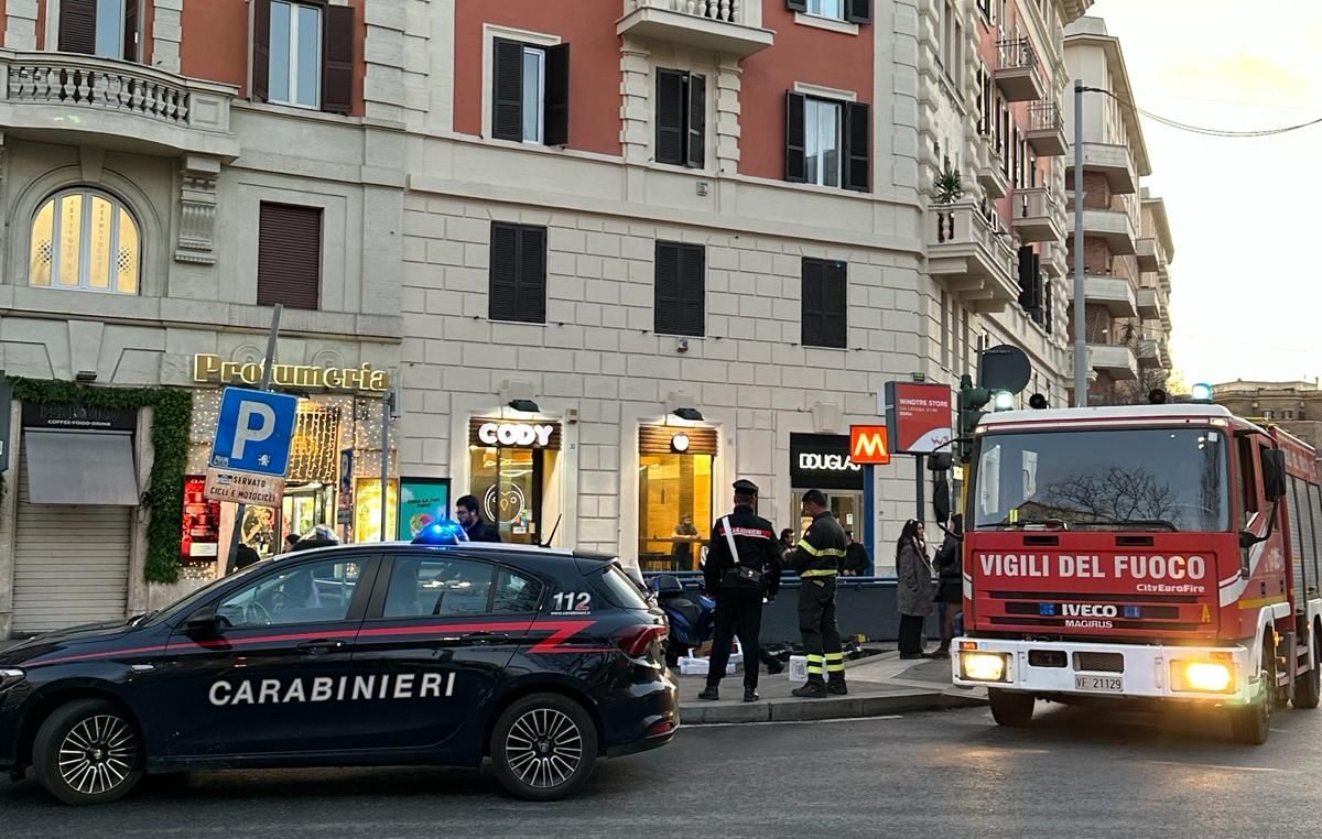 Roma, fumo da metro a fermata Bologna. Sgomberata per controlli