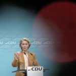 Ue, von der Leyen: “Difendersi da euroscettici e amici di Putin”