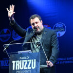 Salvini: “Chi si droga è un coglione e la droga è merda”