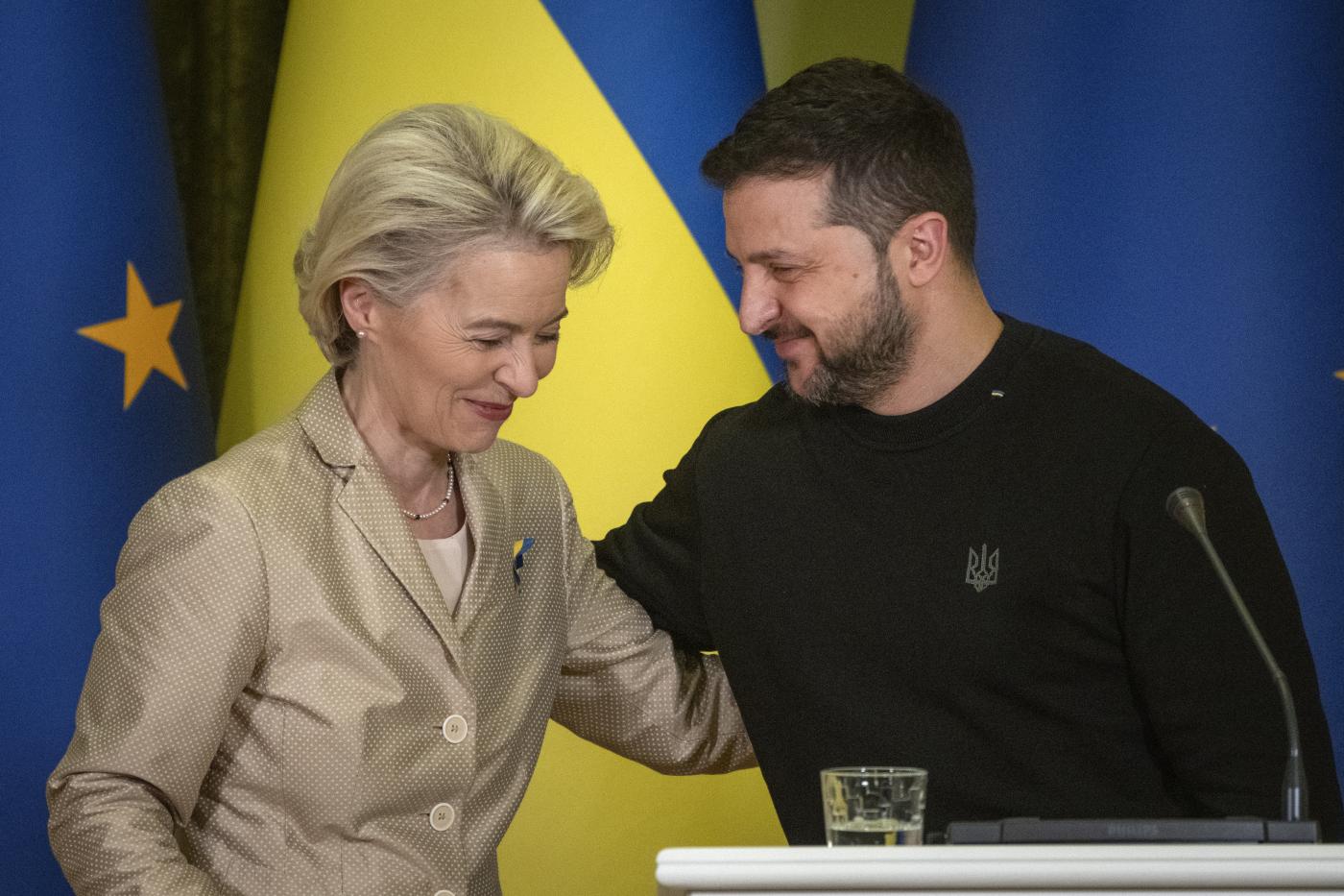 Ucraina, von der Leyen: “A Kiev 1,5 miliardi dai profitti sugli asset russi”