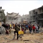 Gaza, pesanti raid israeliani su Deir al-Balah