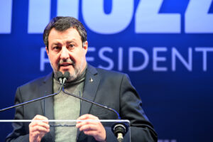 Salvini, mozione di sfiducia annunciata da Azione e sostenuta da M5S