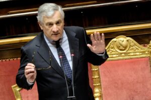 Ucraina, Tajani: “Kiev baluardo di libertà, per questo aiutiamo”