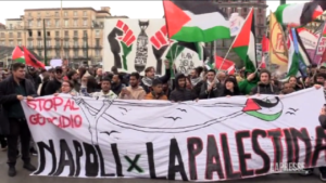 Corteo pro Palestina attraversa il centro di Napoli