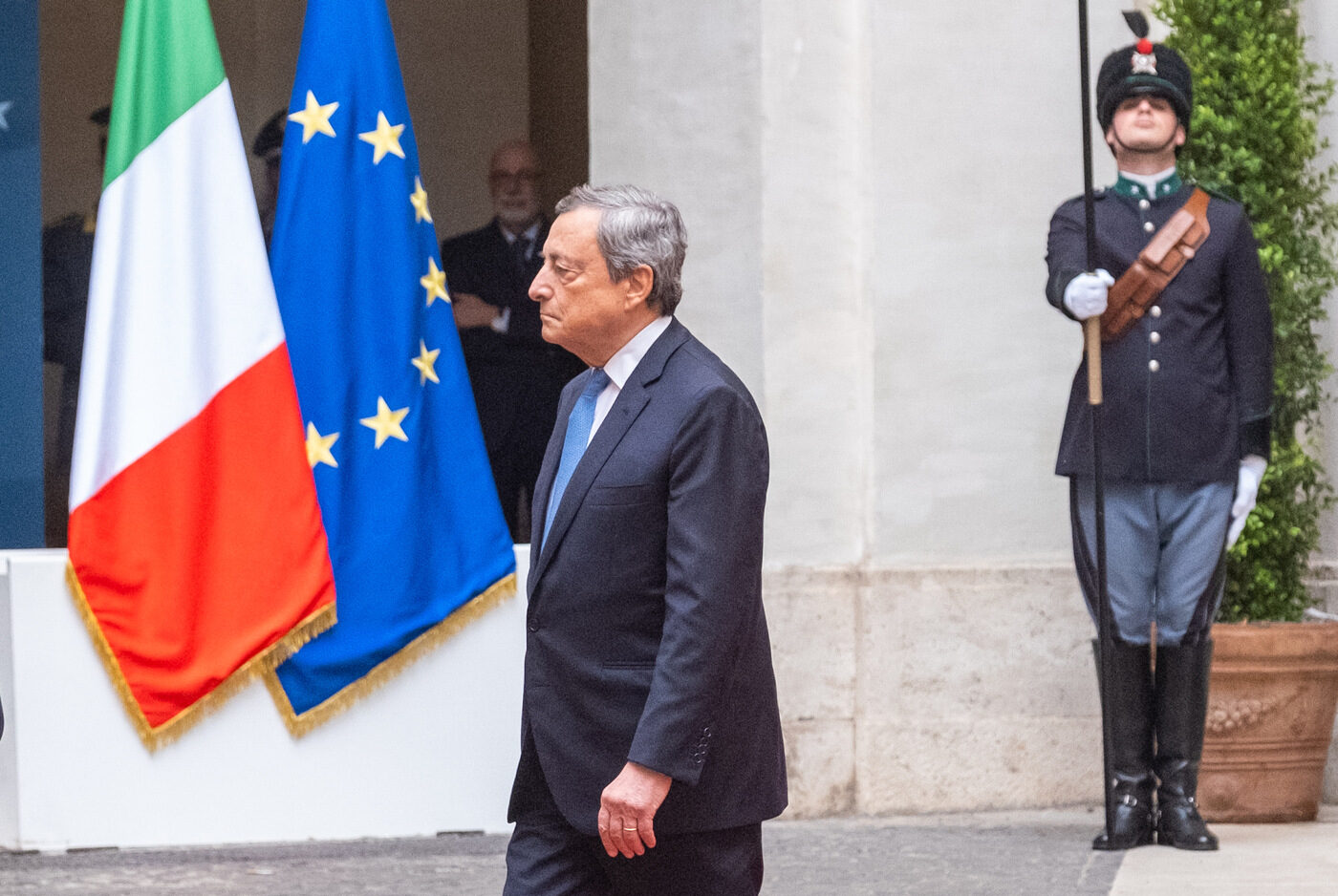 Ue, Draghi: “Servono enormi investimenti, mobilizzare anche risparmi privati”