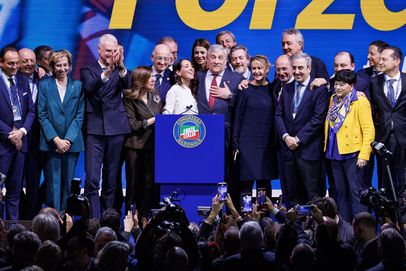 FI, Tajani eletto segretario nazionale