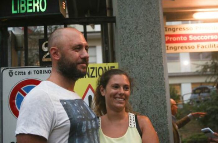 Onorificenza Mattarella a Mattia Aguzzi, salvò bimba ‘al volo’ a Torino Onorificenza Mattarella a Mattia Aguzzi, salvò bimba ‘al volo’ a Torino