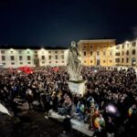 Pisa, migliaia in piazza dopo gli scontri