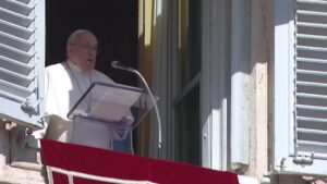 Papa Francesco: “Crisi climatica è problema sociale e globale”
