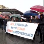 Naufragio Cutro, corteo a Crotone nel primo anniversario della strage di migranti