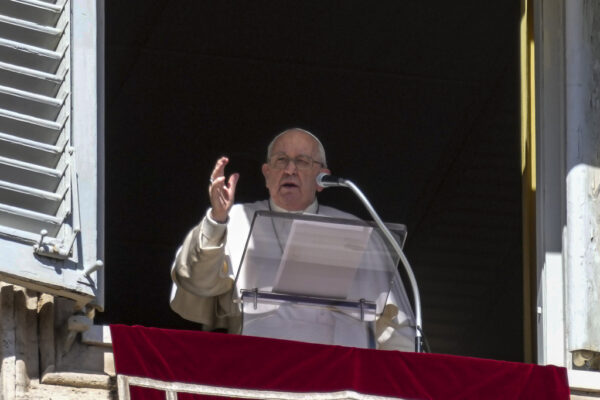 Ucraina, Papa Francesco: “Non si vede fine, ritrovare umanità”