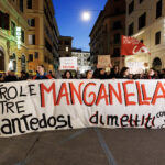 Pisa e Firenze, polemiche per parole consigliera M5S: “Sputi a poliziotti? Meritati”
